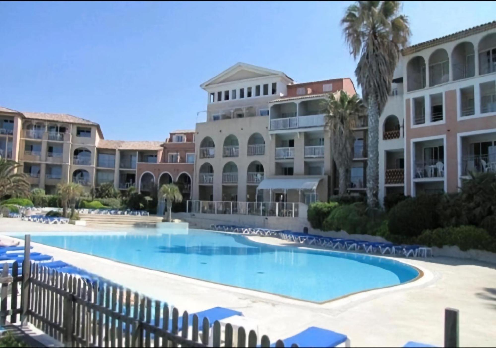 Appartement T2 - Bord De Mer - Piscine Six-Fours-les-Plages Exteriör bild