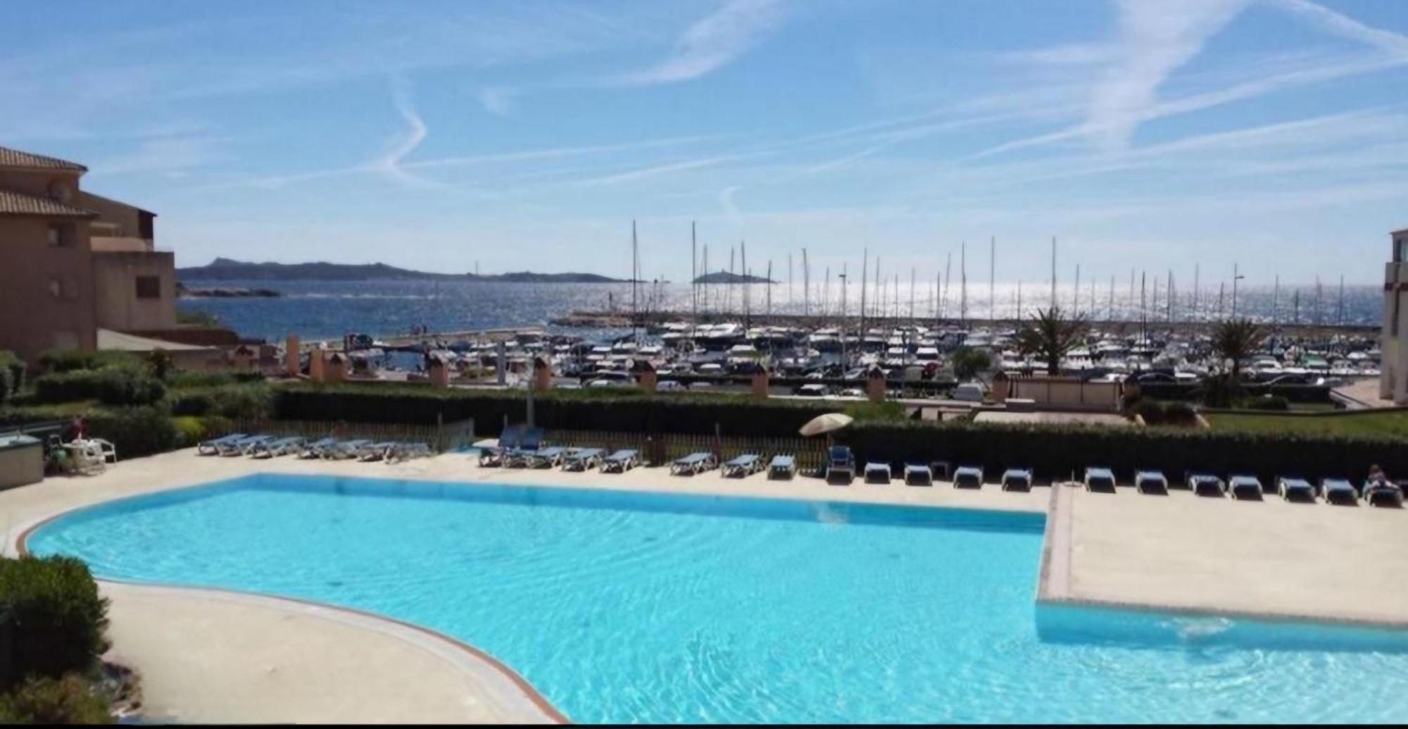 Appartement T2 - Bord De Mer - Piscine Six-Fours-les-Plages Exteriör bild